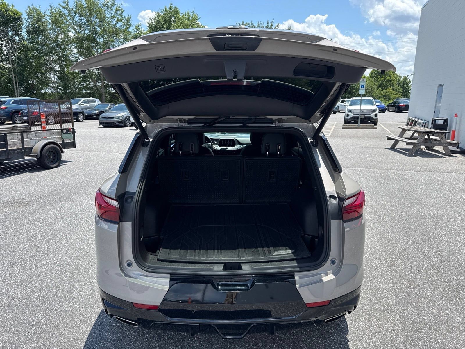 Used 2021 Chevrolet Blazer RS w/ Enhanced Convenience Package FWD image 12