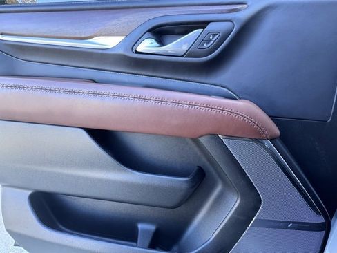 Used 2024 GMC Yukon Denali Ultimate image 14