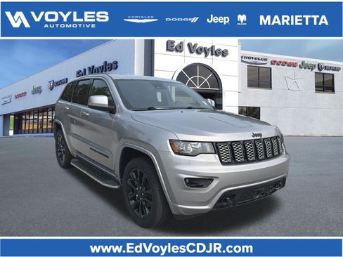 Used 2020 Jeep Grand Cherokee Altitude AWD/4WD image 1
