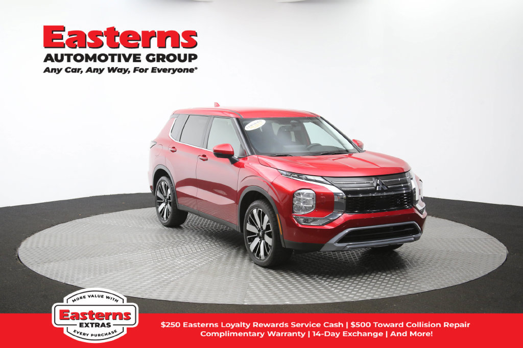 Used 2025 Mitsubishi Outlander SE AWD/4WD image 52