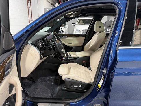 Used 2019 BMW X3 xDrive30i w/ Premium Package image 14