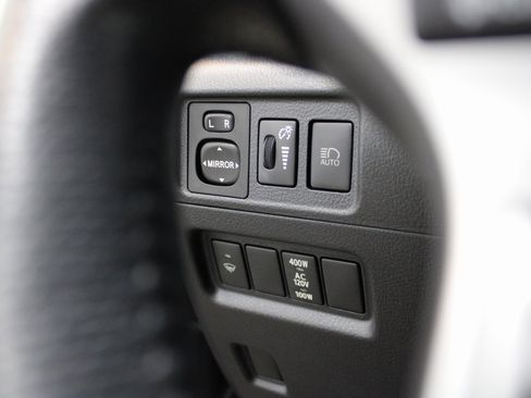 Used 2021 Toyota 4Runner SR5 image 32