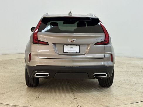 Certified 2025 Cadillac XT4 Premium Luxury FWD image 10