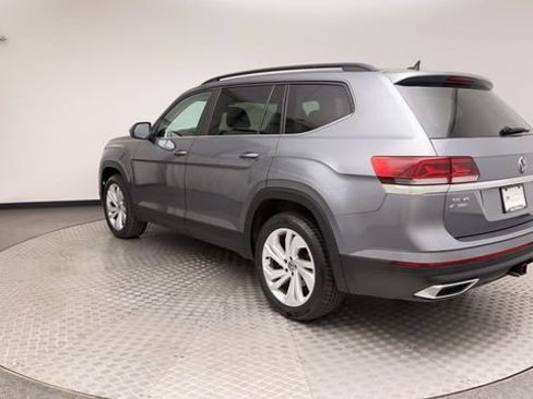 Used 2021 Volkswagen Atlas SE w/ Towing Package AWD/4WD image 4