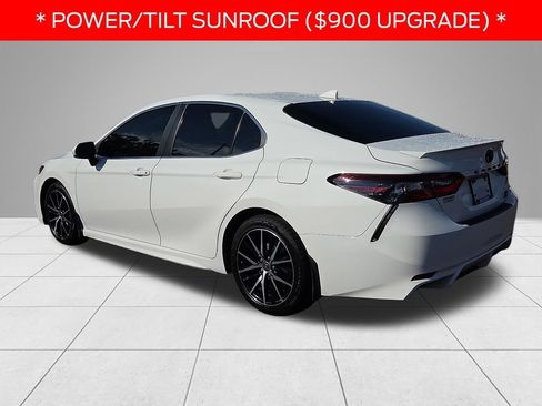 Used 2021 Toyota Camry SE w/ Cold Weather Package AWD/4WD image 6