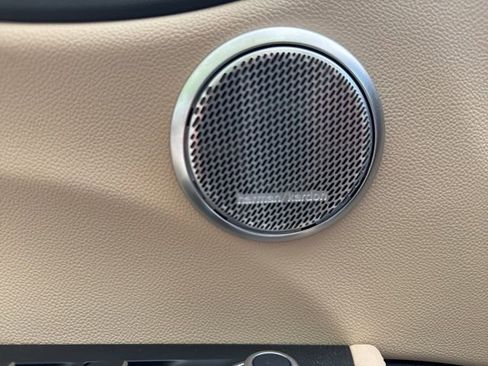 Used 2023 Alfa Romeo Giulia AWD w/ Quick Order Package 22X Lusso image 11