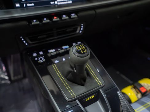 Used 2022 Porsche 911 GT3 RWD image 24