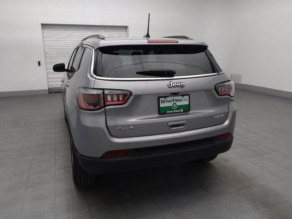 Used 2019 Jeep Compass Latitude w/ Popular Equipment Group AWD/4WD image 6