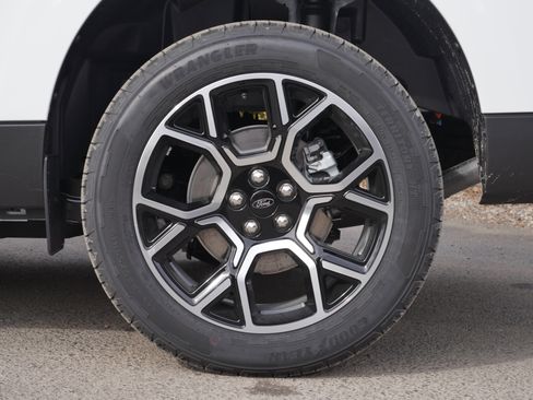 New 2026 Ford Maverick Lariat w/ 4K Tow Package image 17