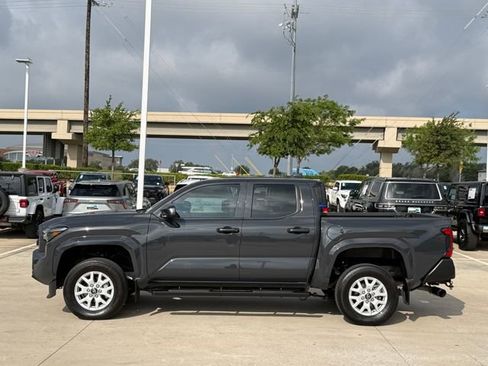 Used 2024 Toyota Tacoma SR AWD/4WD image 7