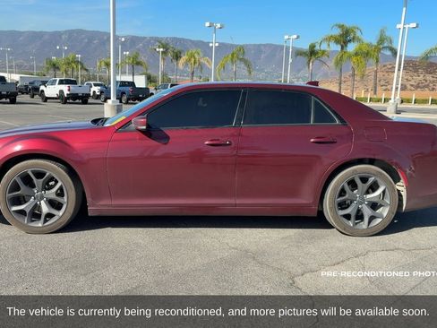 Used 2021 Chrysler 300 S RWD image 9