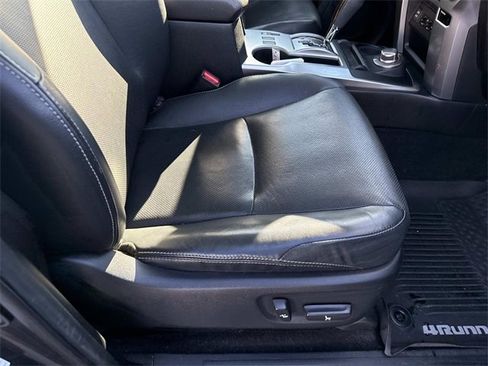 Used 2018 Toyota 4Runner Limited image 10