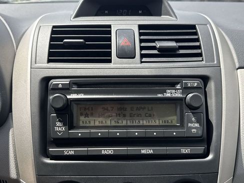 Used 2012 Toyota Corolla L FWD image 16