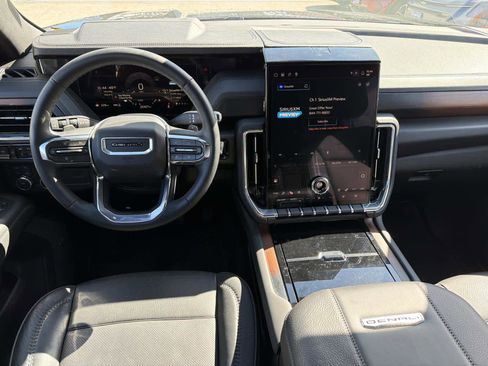 Used 2025 GMC Yukon Denali image 22