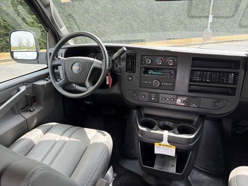 New 2025 GMC Savana 2500 w/ Driver Convenience Package RWD image 19
