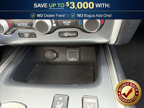 Used 2020 Nissan Pathfinder SL image 28