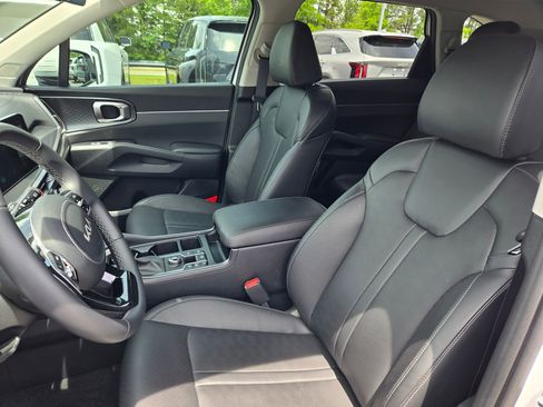 Used 2025 Kia Sorento S w/ Panoramic Sunroof Package FWD image 22