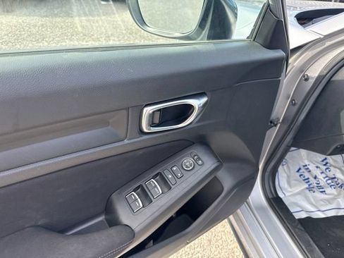 Used 2025 Honda Civic Sport image 24