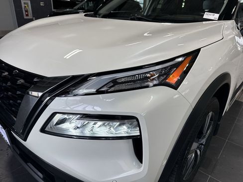 Used 2023 Nissan Rogue SL w/ SL Premium Package image 34