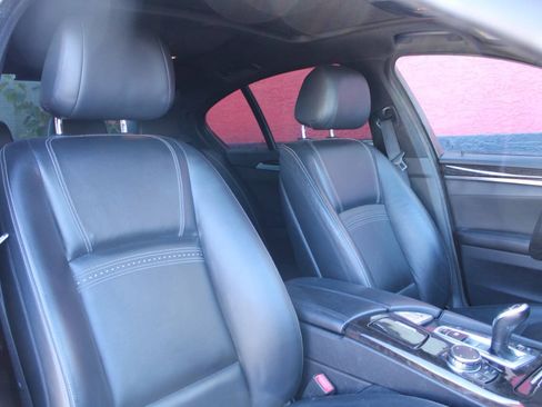 Used 2016 BMW 528i Sedan RWD image 18