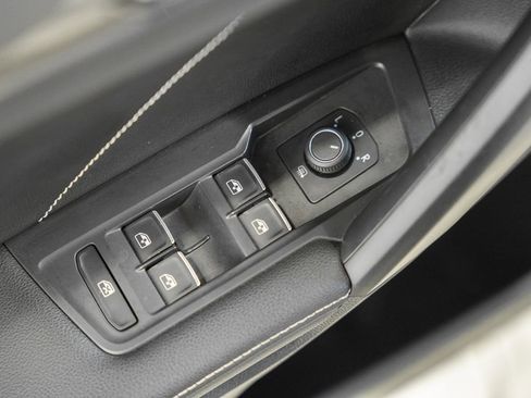 Used 2024 Volkswagen Tiguan SE R-Line FWD image 39