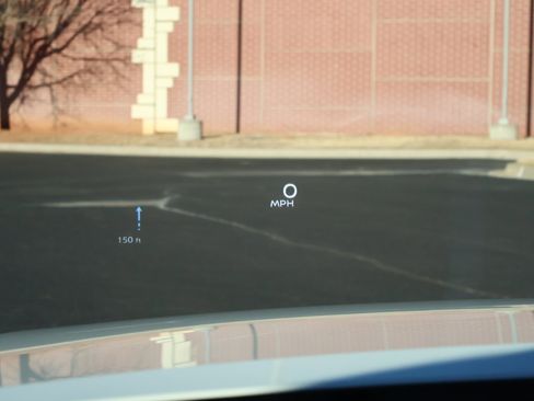 Used 2024 Nissan Pathfinder Platinum image 18