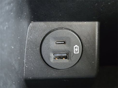 Used 2024 Ford Bronco Sport Badlands image 28