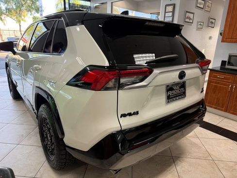 Used 2022 Toyota RAV4 XSE AWD/4WD image 12