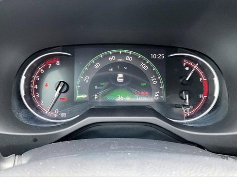 Used 2024 Toyota RAV4 XLE image 18