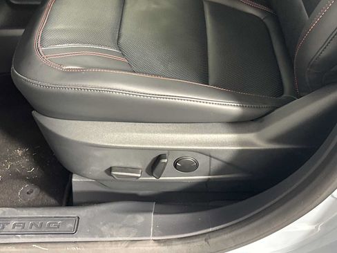 Used 2025 Ford Mustang Mach-E Premium w/ Sport Appearance Package AWD/4WD image 13