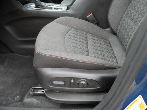 Used 2024 Chevrolet Equinox LT image 20