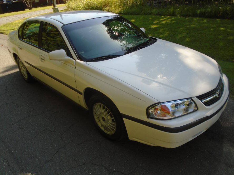 Used 2001 Chevrolet Impala w/ Preferred Equipment Group FWD image 3