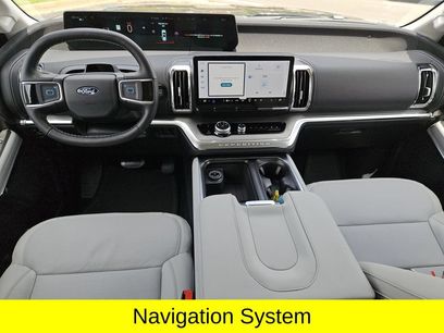 New 2026 Ford Expedition Platinum w/ Driver's Package
