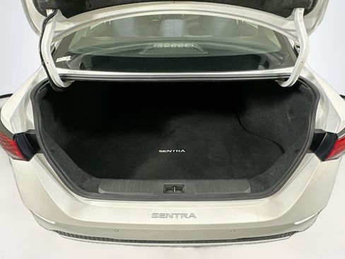 Used 2021 Nissan Sentra SV FWD image 27