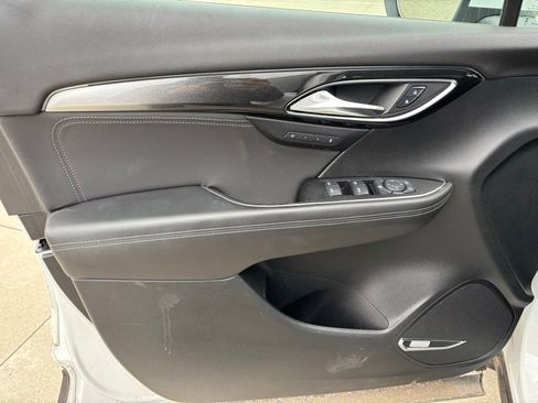 Used 2024 Buick Envision Preferred image 13