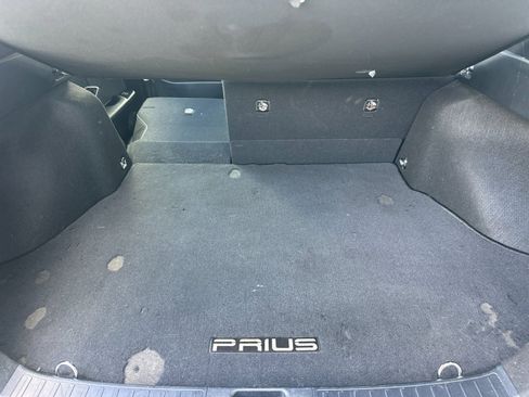 Used 2016 Toyota Prius Three Touring image 14