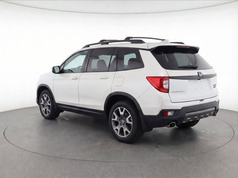 Used 2022 Honda Passport TrailSport image 3