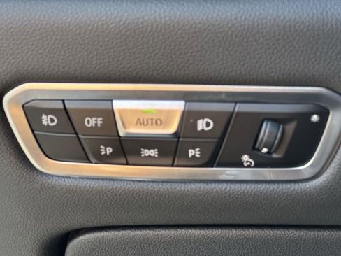 Used 2020 BMW X5 M50i w/ Executive Package image 25