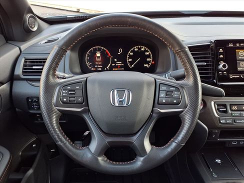 Used 2025 Honda Ridgeline TrailSport image 17