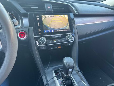 Used 2017 Honda Civic EX-T image 16