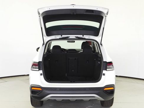 Certified 2025 Volkswagen Taos S FWD image 10