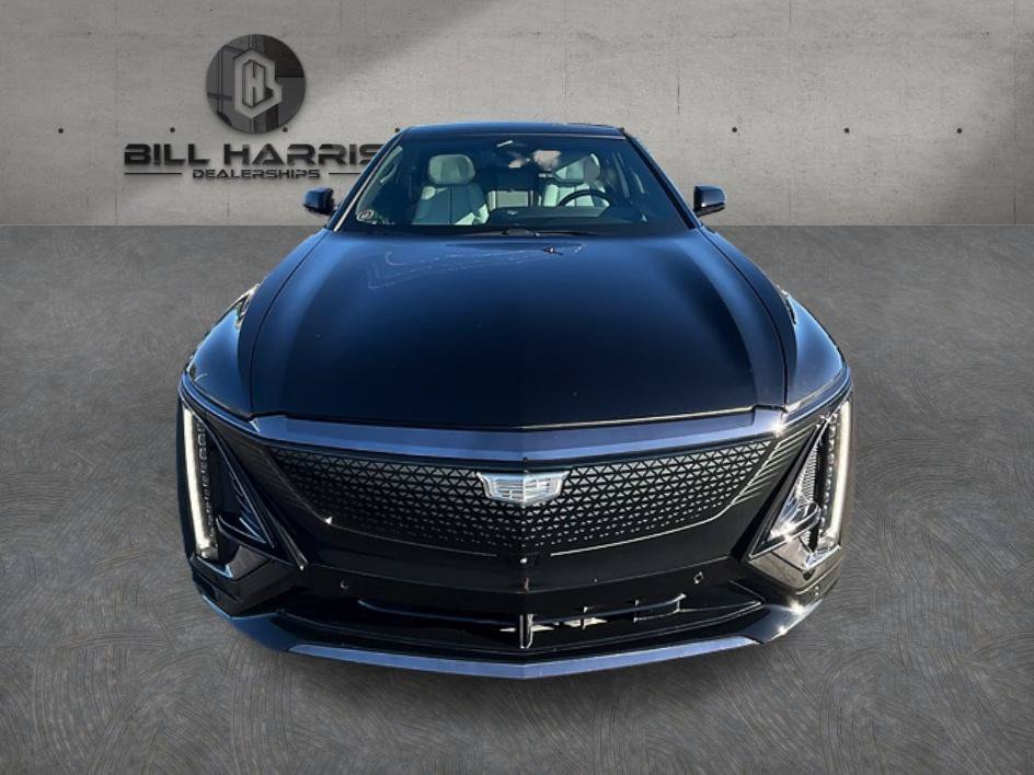 Used 2025 Cadillac Lyriq Sport AWD/4WD image 2