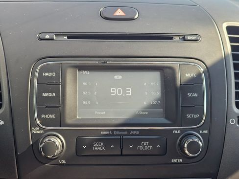 Used 2016 Kia Forte LX w/ LX Popular Plus Package FWD image 28
