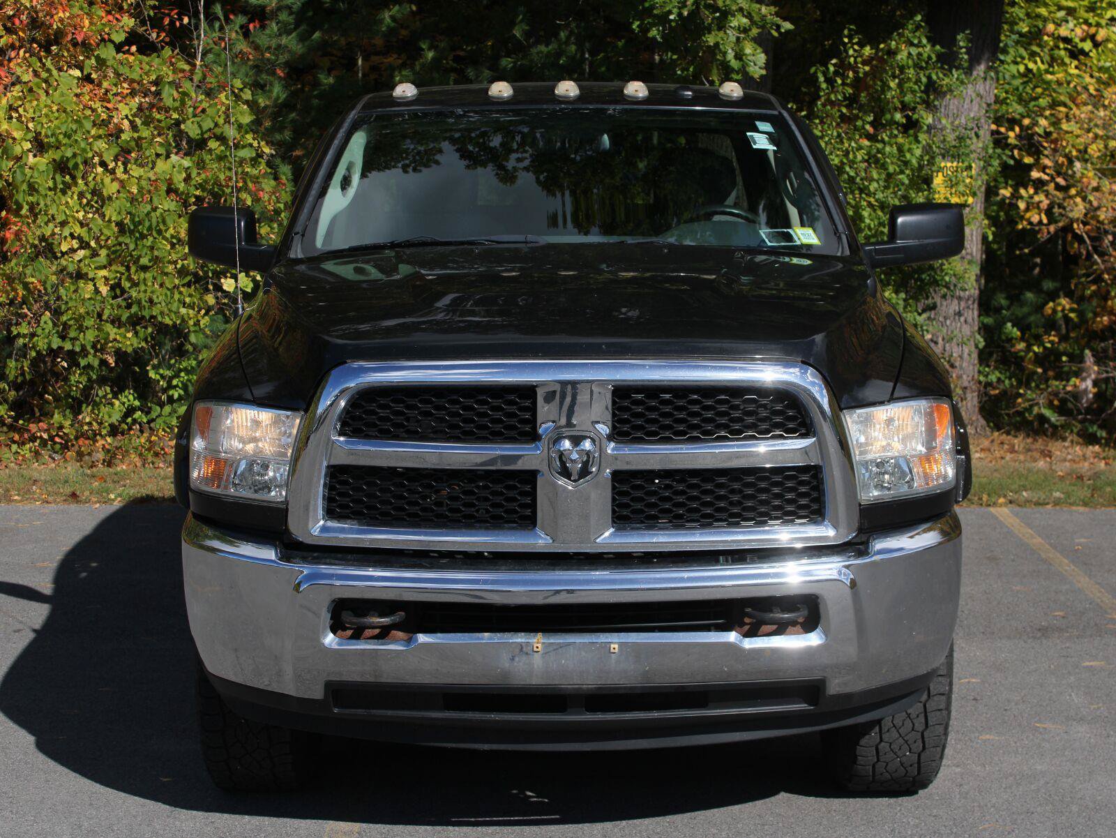 Used 2015 RAM 2500 Tradesman w/ Chrome Appearance Group AWD/4WD image 2