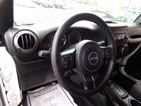Used 2015 Jeep Wrangler Sport AWD/4WD image 35