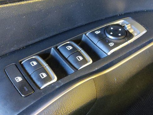 Used 2022 Kia Sorento LX FWD image 27