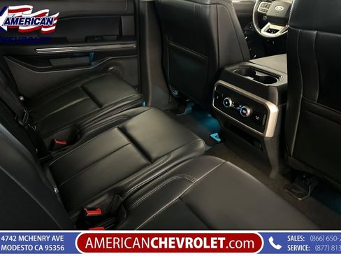 Used 2024 Ford Expedition XLT AWD/4WD image 21