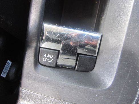 Used 2014 Jeep Patriot Sport AWD/4WD image 16