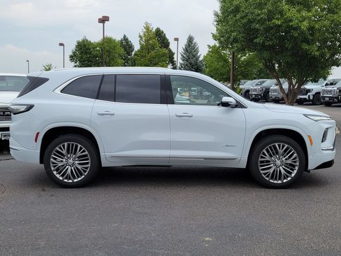 New 2027 Buick Enclave Avenir AWD/4WD image 2