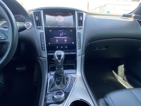 Used 2018 INFINITI Q60 3.0t Luxe image 13